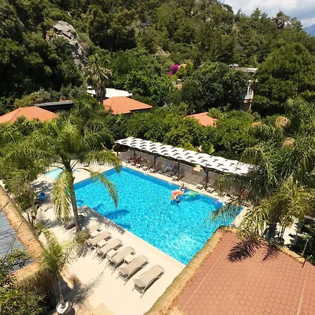 Cirali Hotel 3*