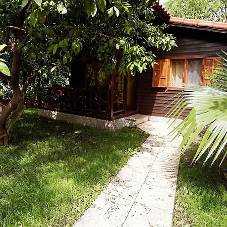 Cirali Hotel Szálloda 3*